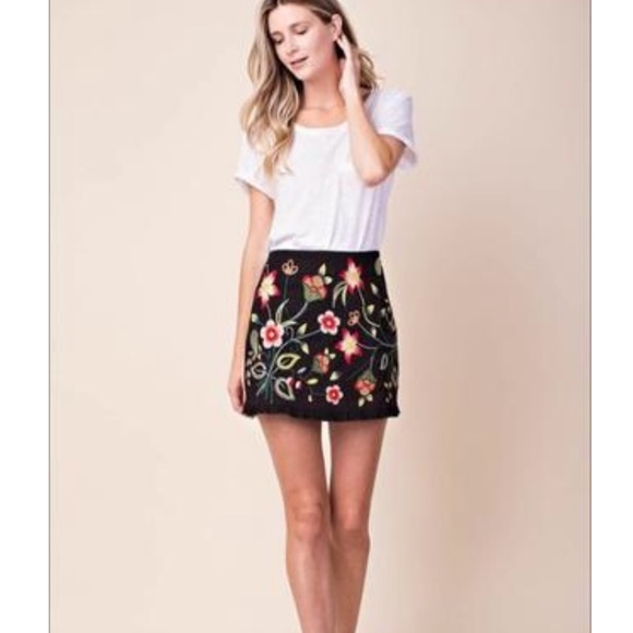 Francesca's Collections Dresses & Skirts - kori america embroidered skirt